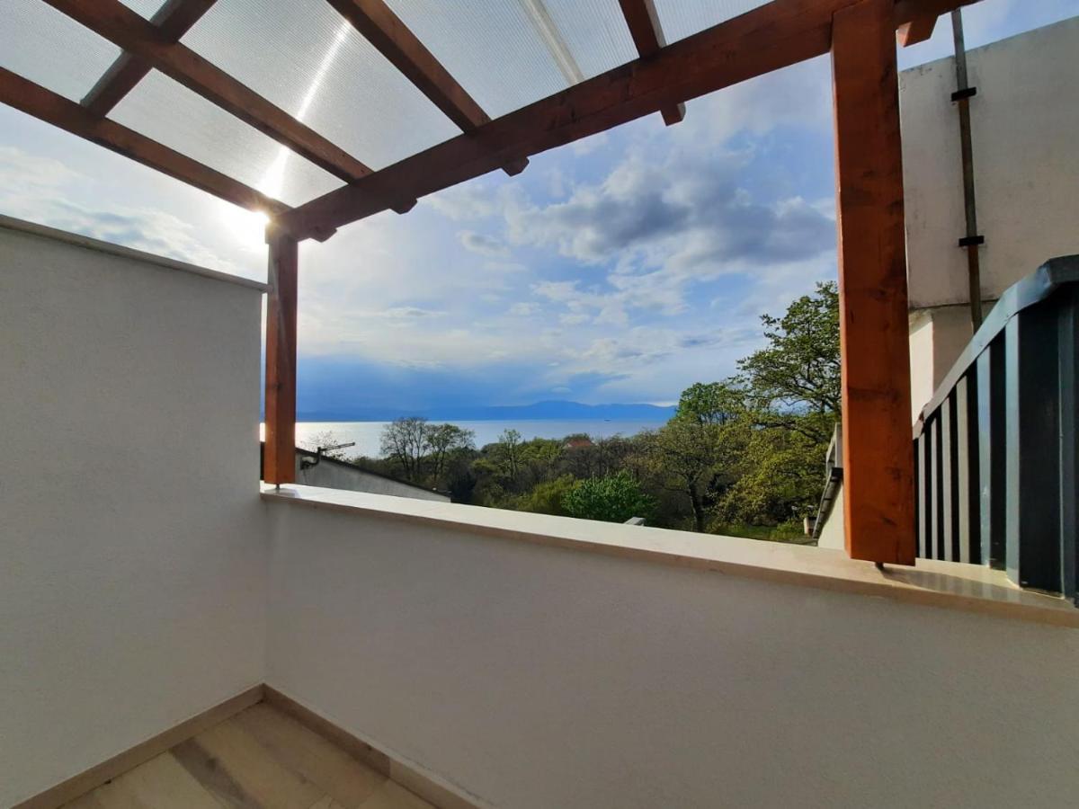 Njivice, Otok Krk, Apartman Dora Ngoại thất bức ảnh