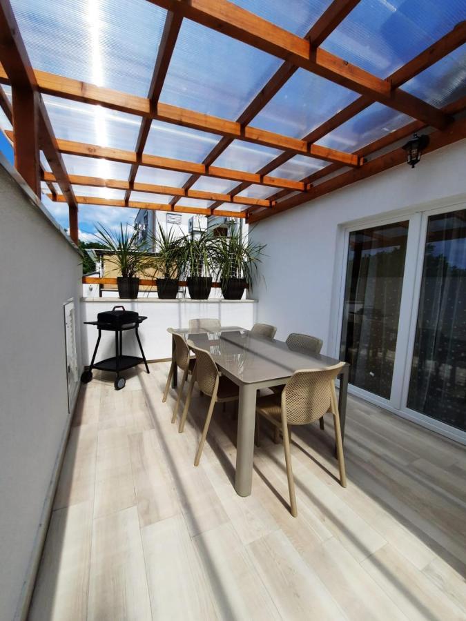 Njivice, Otok Krk, Apartman Dora Ngoại thất bức ảnh