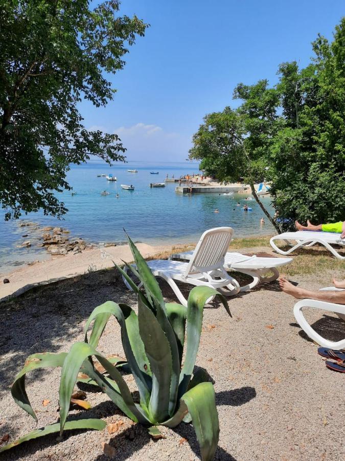 Njivice, Otok Krk, Apartman Dora Ngoại thất bức ảnh